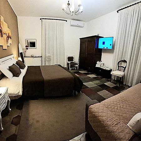 Casa Ferrari Testaccio E Trastevere Wi-Fi Free Rom Exteriör bild