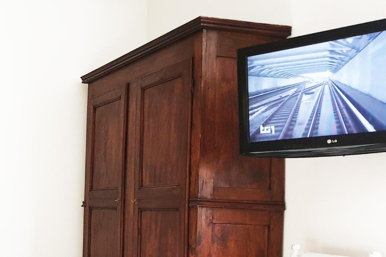Casa Ferrari Testaccio E Trastevere Wi-Fi Free Rom Exteriör bild