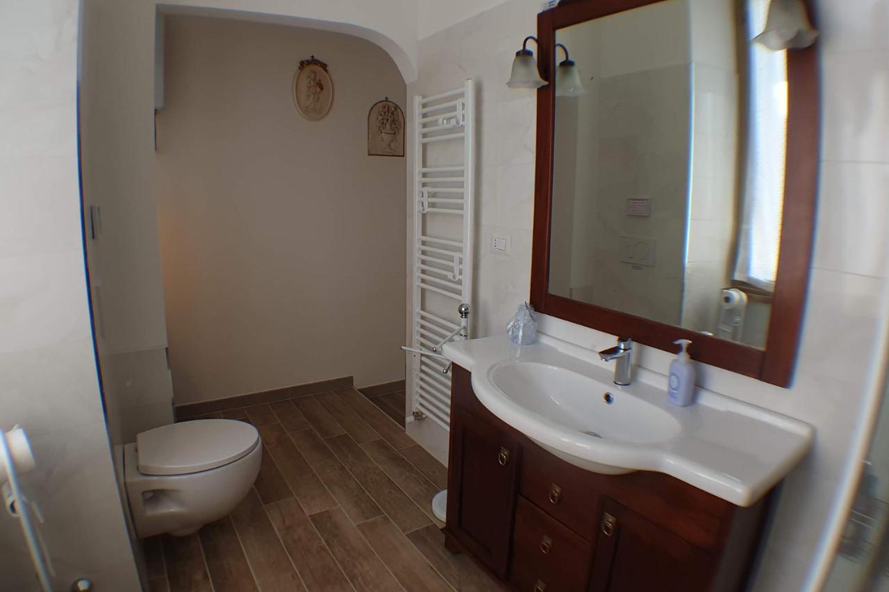 Casa Ferrari Testaccio E Trastevere Wi-Fi Free Rom Exteriör bild