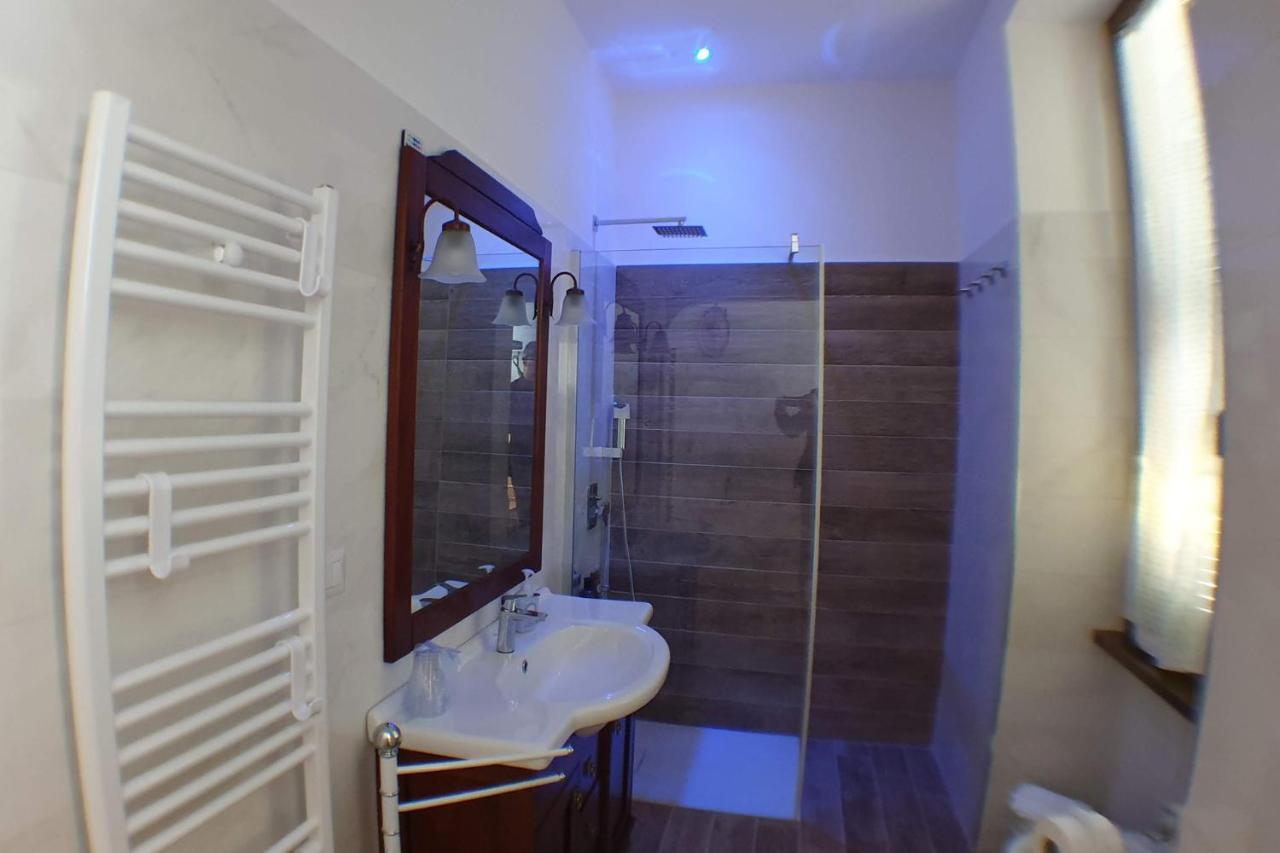 Casa Ferrari Testaccio E Trastevere Wi-Fi Free Rom Exteriör bild